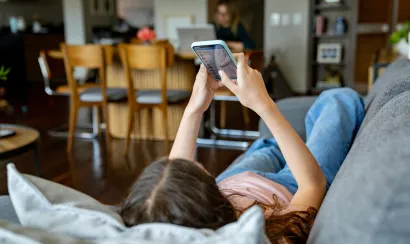 À quel âge donner un téléphone à son enfant ?