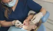 Caries chez l’enfant : à quoi sert le scellement des sillons dentaires ?