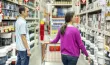 Des personnes faisant les courses