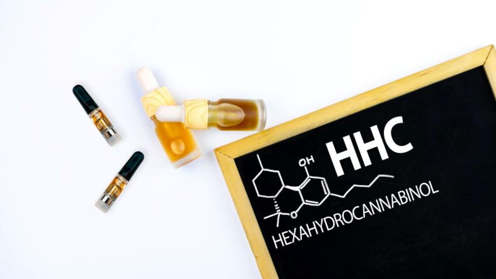e-liquide minimal pas cher HHC : tout ce qu'il faut savoir sur ce cannabinoïde de synthèse, en vente  libre main image 1